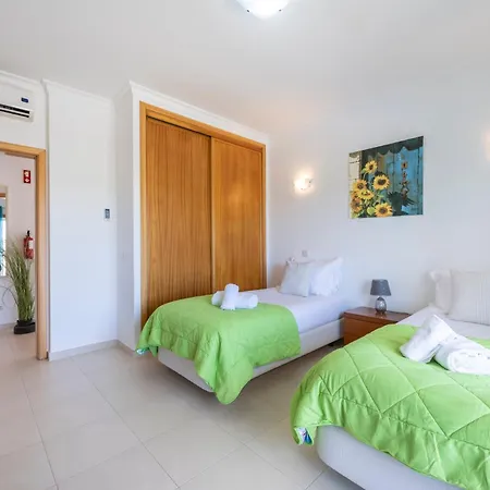 Casa Iguana بودينز